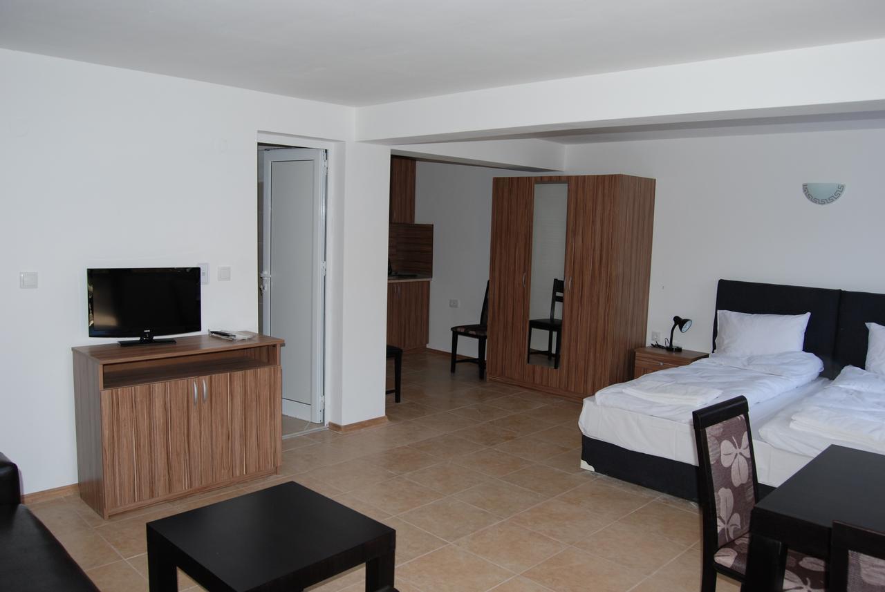 Vidima Apartment Hotel Apriltsi  Room photo